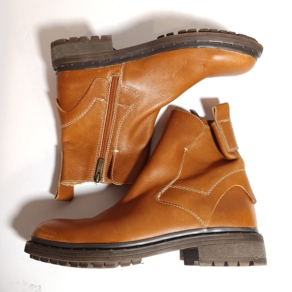 Franco Sarto Santana women’s Hand Finished Leather Moto boots size 8 - Picture 1 of 7